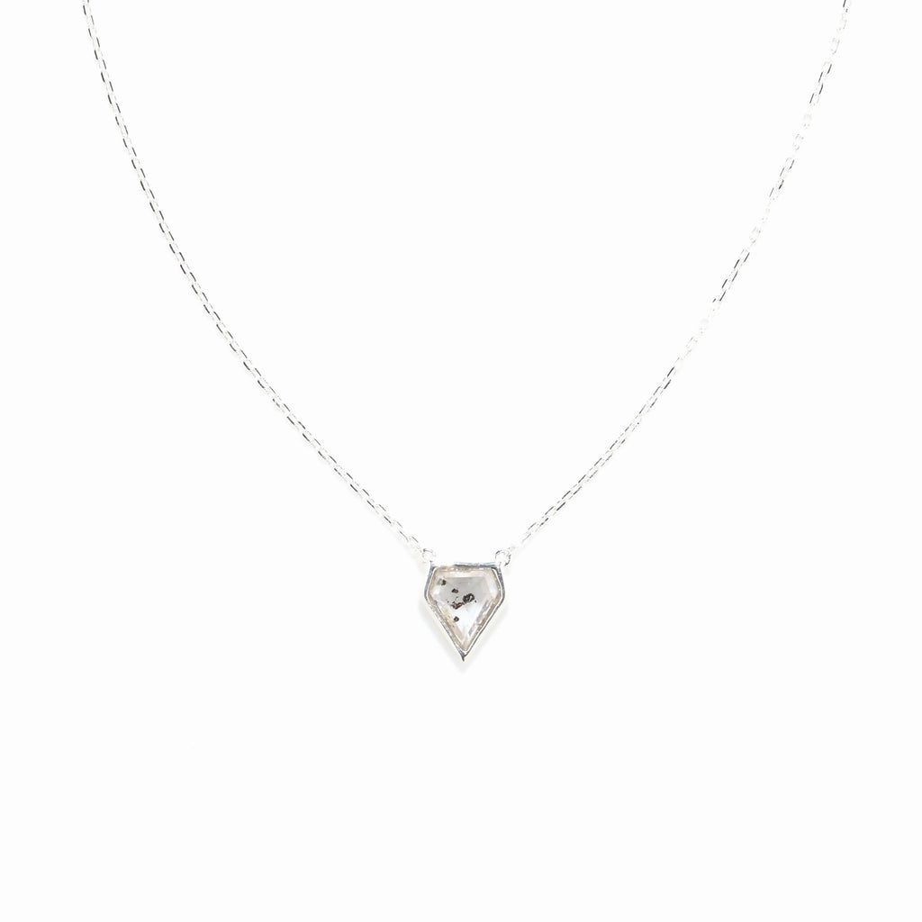 ダイヤモンド・覆輪留ネックレス・スライスペンタゴンカット・スターリングシルバー（MS-NE-23-0002）｜502