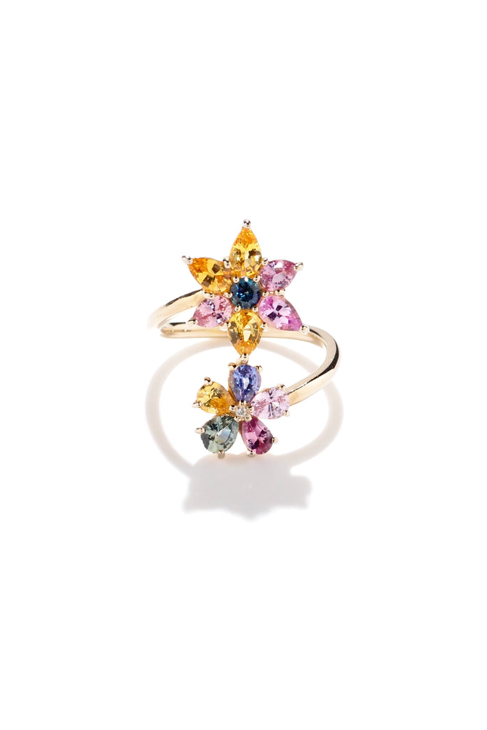 ジュエリースタジオMASHIROのカラーストーンアップサイクルジュエリー。マルチカラーサファイアのひまわりと花火をモチーフにしたダブルウェーブフォークリング。シャンパンゴールド