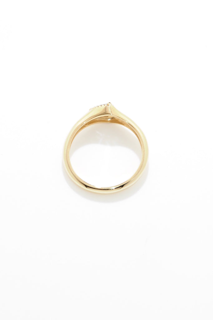 ジュエリースタジオMASHIROのアップサイクルジュエリー。タンザニア産のクッションカット・約0.80ct・約5.5*5.5mm。シャンパンゴールドカラーのミルグレインデザインのロックリング。