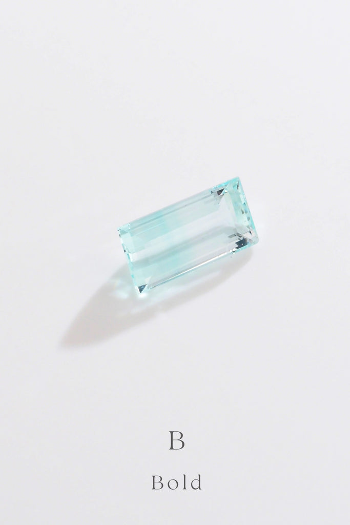 ジュエリースタジオMASHIROの宝石（ルース）販売ページ。ナイジェリア産バイカラーミントグリーンベリルのバゲットカットより２カラット前後の個体たち。