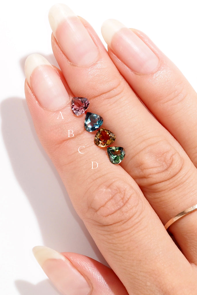 マロンカットのバイカラートルマリン・ピンク*ライトブルー・ブルー*ライトブルー・キャラメル*ブラウン・フォレストグリーン*ライトグリーン ・アフガニスタン産