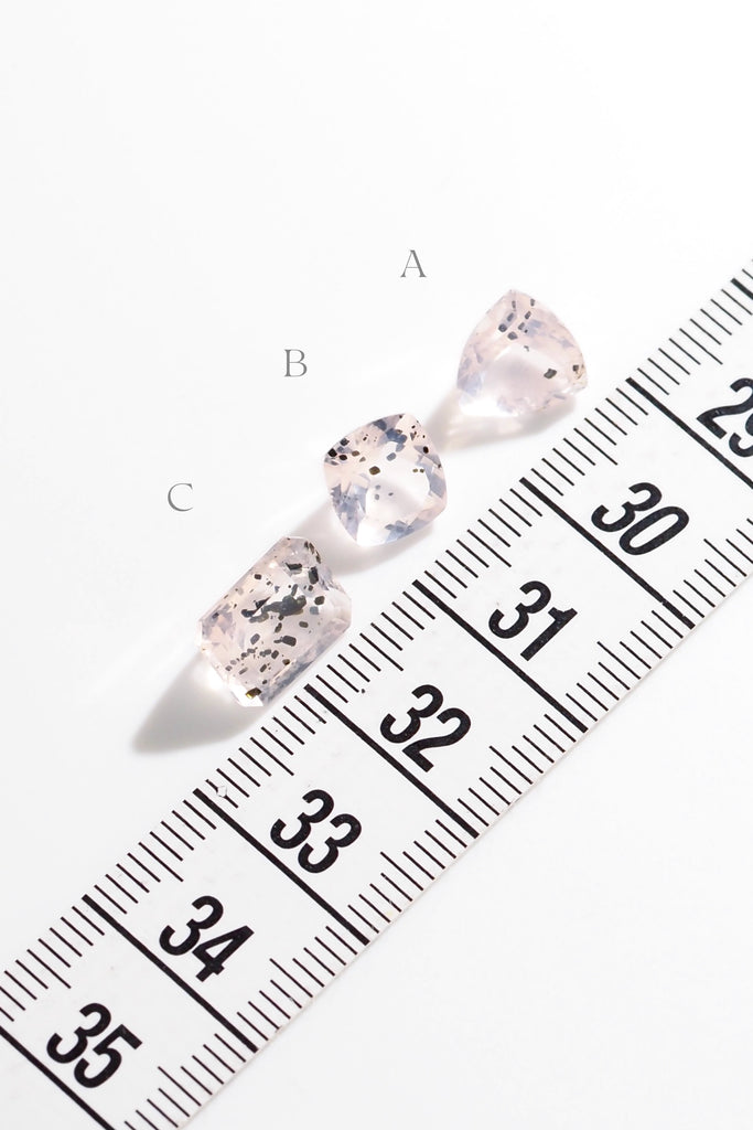 LIMITED出品】ドットインローズクォーツ（バイオタイトイン