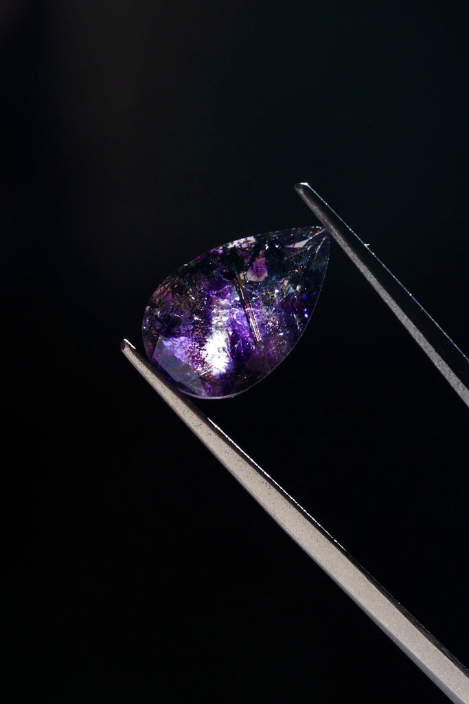 パイライトインアメジストエレスチャル・ペアシェイプカット・ナイジェリア産