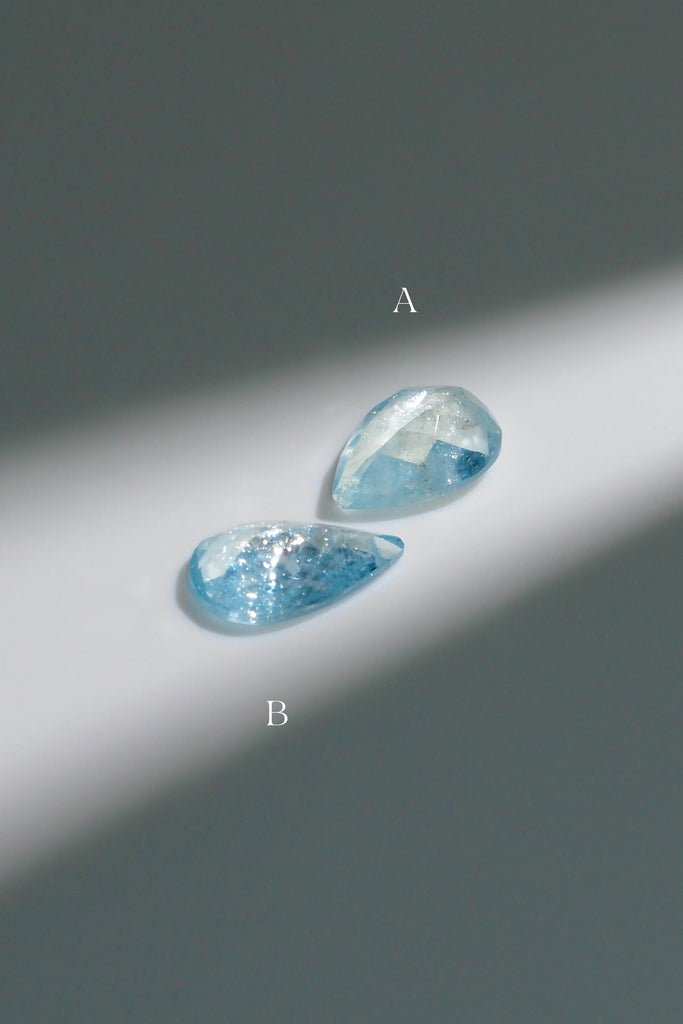 ジュエリースタジオMASHIROがお届けする宝石たち。ブラジル産のイリデッセンスアクアマリン。A：1.36ct（天の川）・1.36ct・9.5*6.8mm。B：1.27ct（銀河）・1.27ct・10.7*6.2mm。