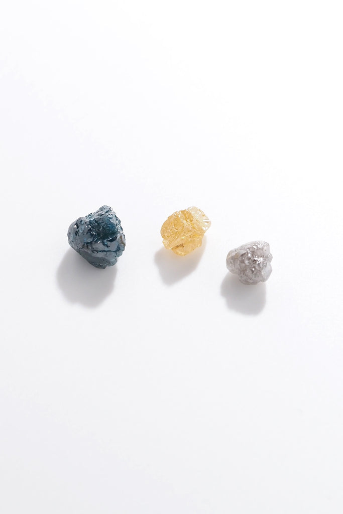 MASHIRO眠れる宝石ダイヤモンド原石3石の写真