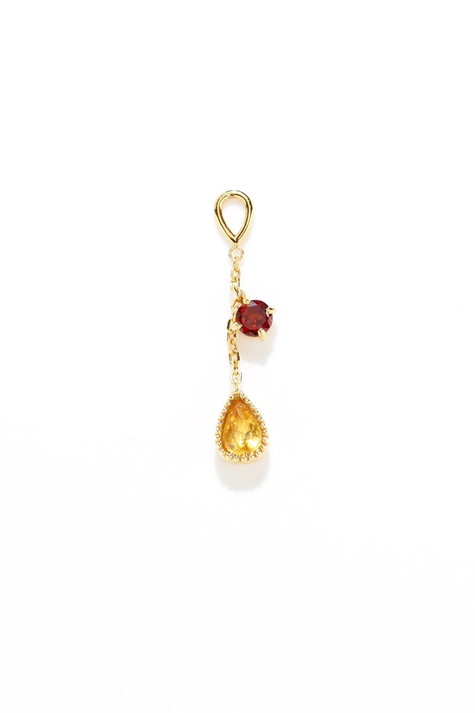 ジュエリースタジオMASHIROのアップサイクルジュエリー。レッドスピネル・ラウンドカット・約0.24カラット・約3.5mm｜イエローサファイア・ペアシェイプ・約0.37カラット・約5.7*3.8mm・イエローゴールドのチェーンチャーム。