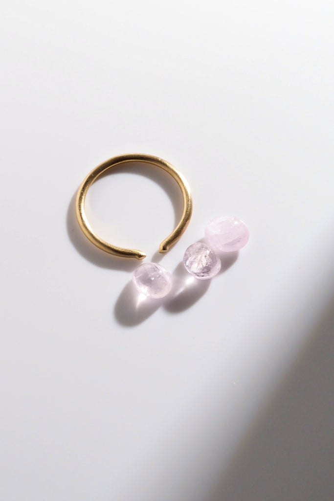 ジュエリースタジオMASHIROの眠れる宝石シェア販売。モルガナイト・オーバルカボションカット