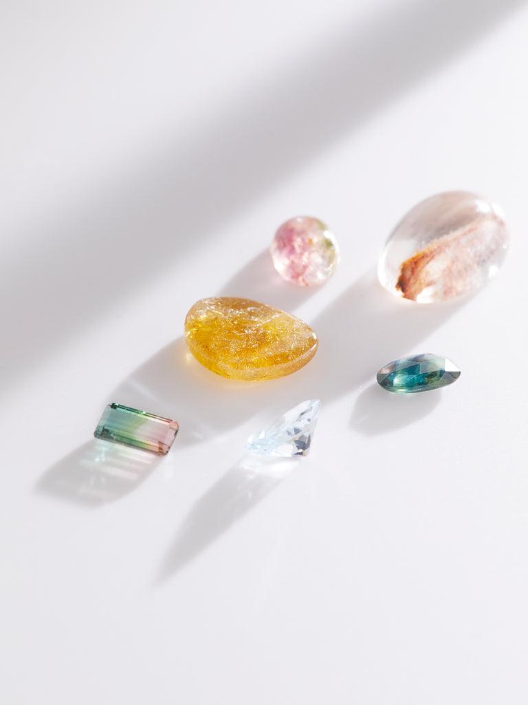 MASHIRO色々なカラーの宝石の集合写真