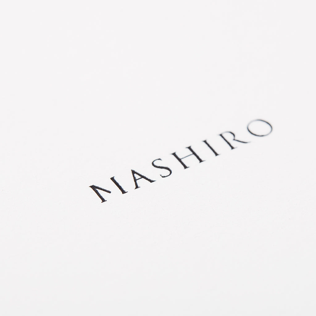 MASHIROパッケージのロゴの寄りの写真