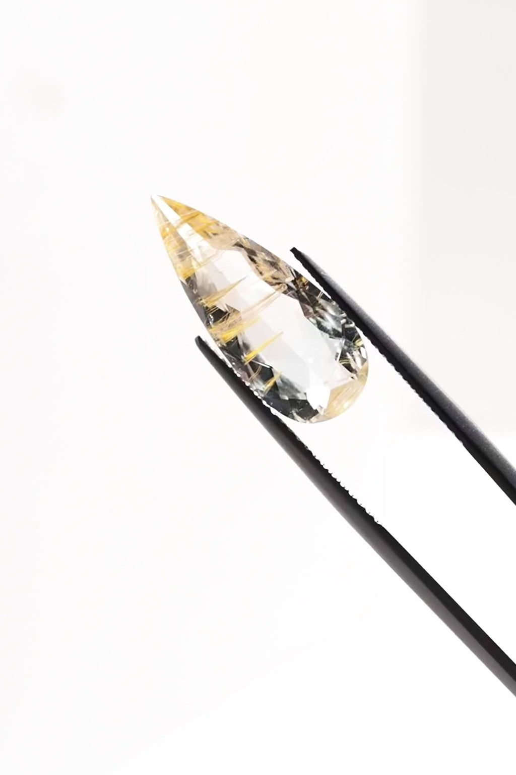 ジュエリースタジオMASHIROの宝石（ルース）販売。ブラジル産のチューブイントパーズ（ニードルイントパーズ）、ペアシェイプカット6カラット