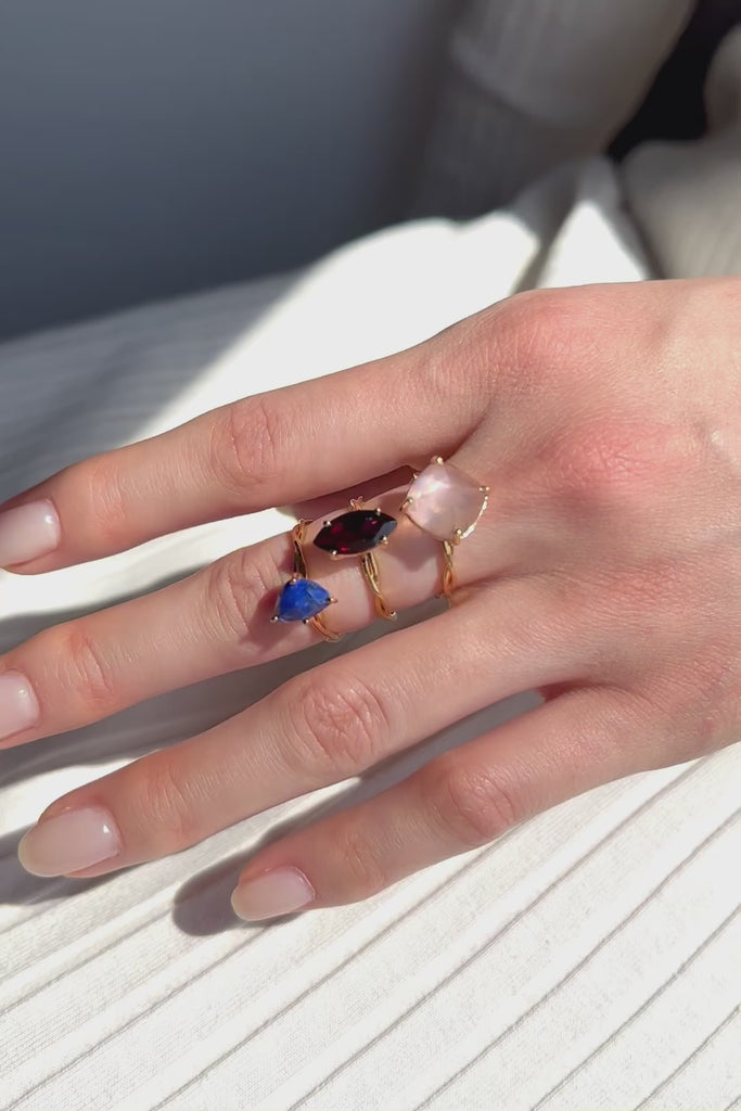 MASHIRO 爪留アイビーデザインのリング（指輪）の3つ着用動画