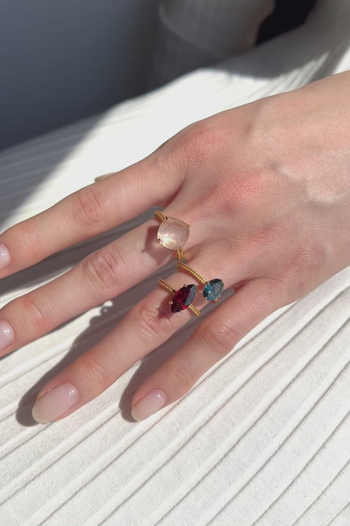 MASHIRO 爪留ミルグレインデザインのリング（指輪）の3つ着用動画