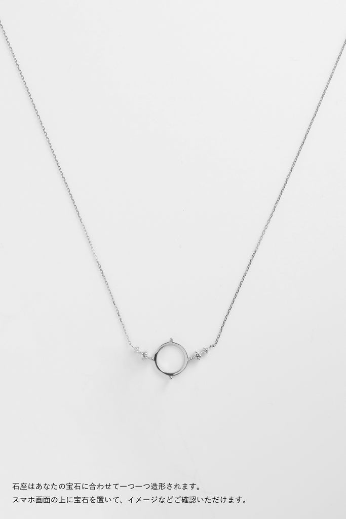 MASHIRO 爪留ダイヤ装飾のネックレスの空枠シルバーの写真