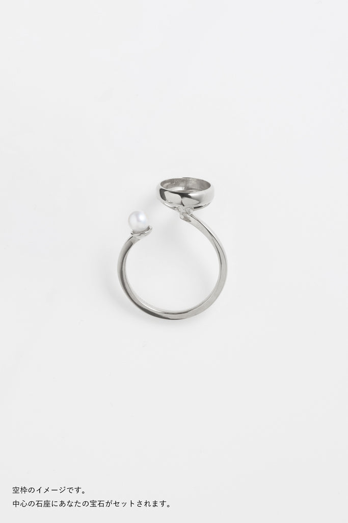 MASHIRO 覆輪留のパールコンビデザインのリング（指輪）の空枠シルバーの写真